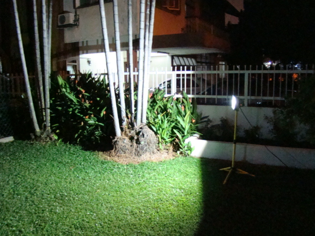 Solar Omega Flood Light